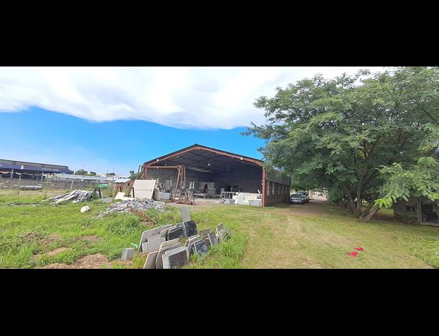 365M² MINI FACTORY FOR SALE IN RIVERSIDE